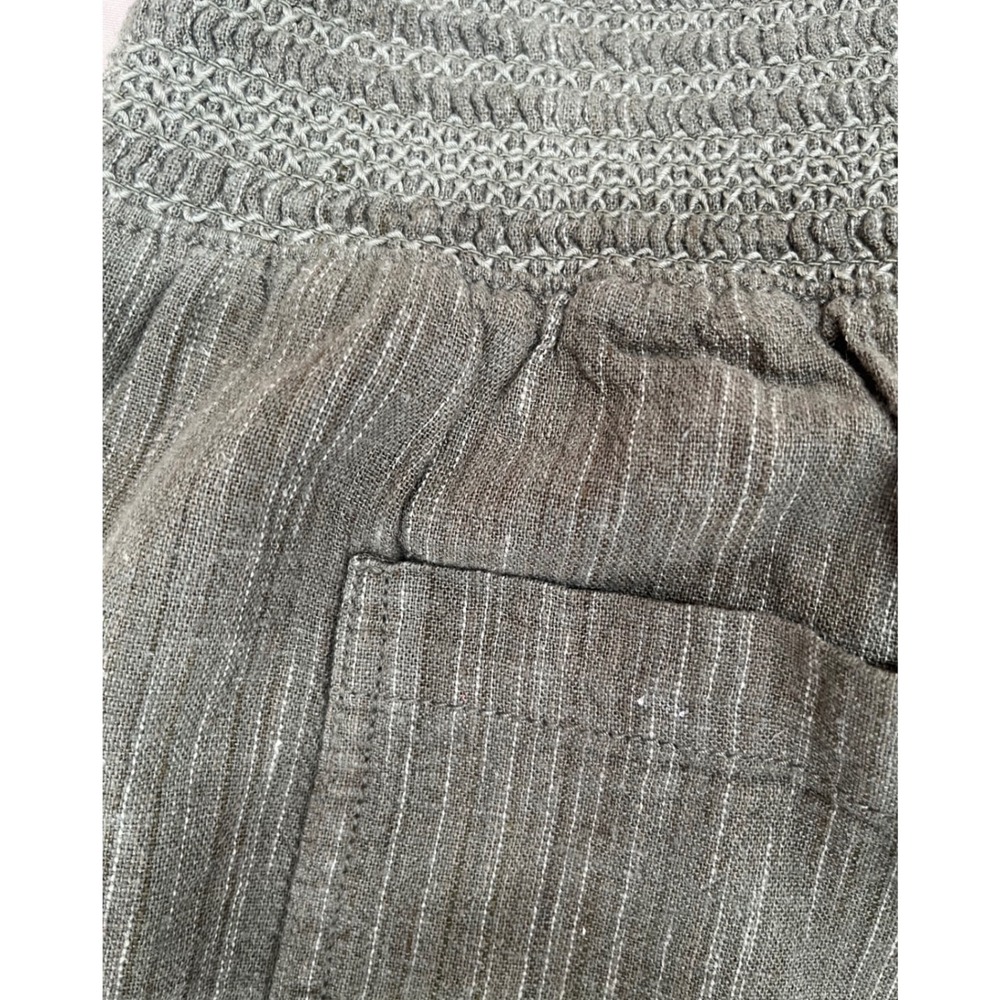 Briggs Linen Blend Shorts Womens Small Olive Green Excellent Smocked Striped - Picture 8 of 8